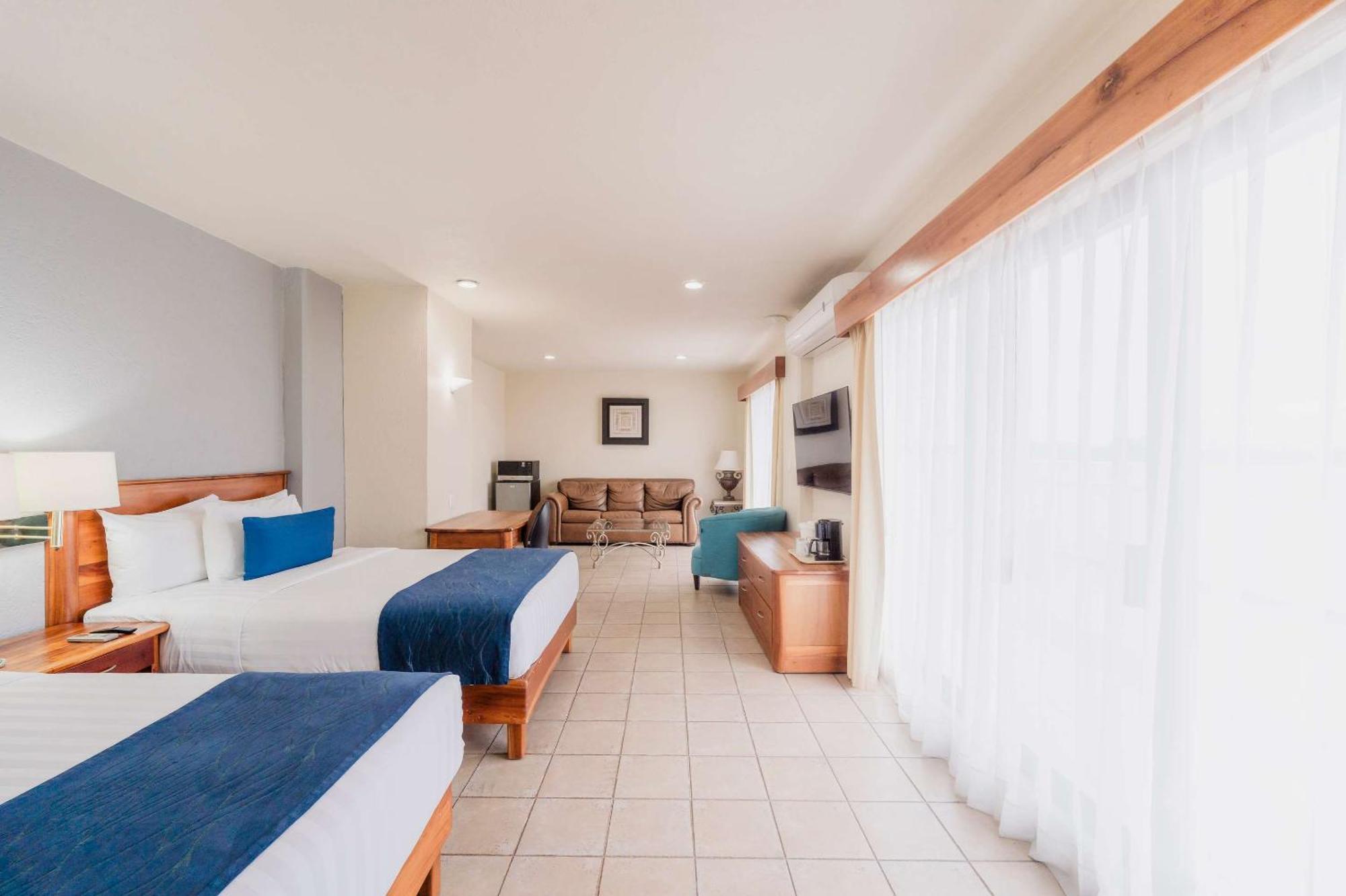 Comfort Inn Tampico Kültér fotó